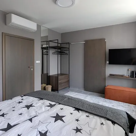 Luong Europe Apartments Prague Exterior photo